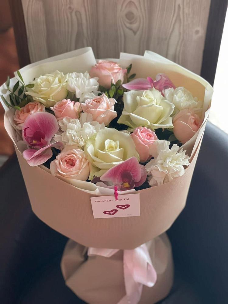 Букет цветов из: Орхидеи, Розы и Гвоздики в Егорово